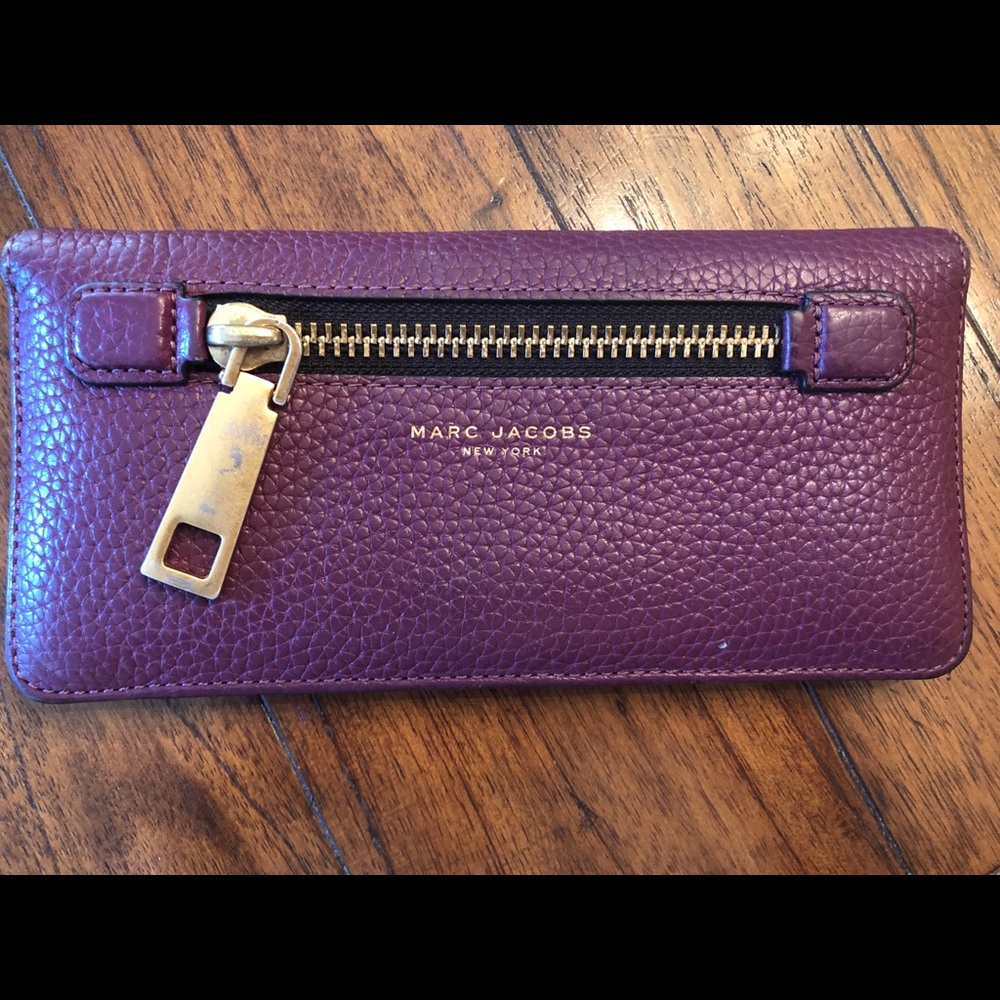 Marc Jacobs Gotham Long Wallet